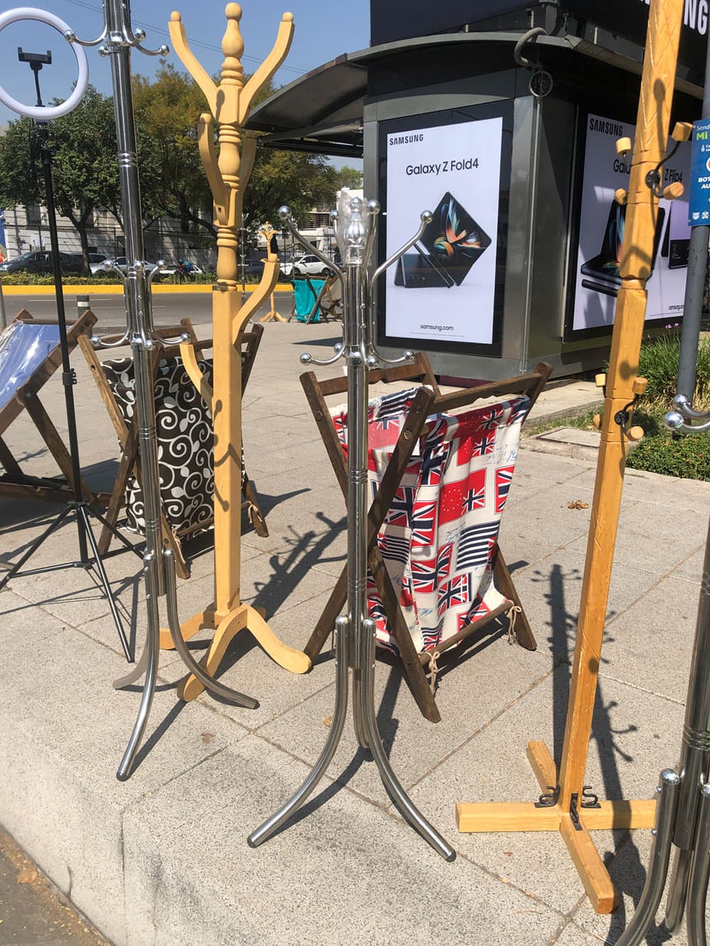 Coat and bag hangers in Mexico